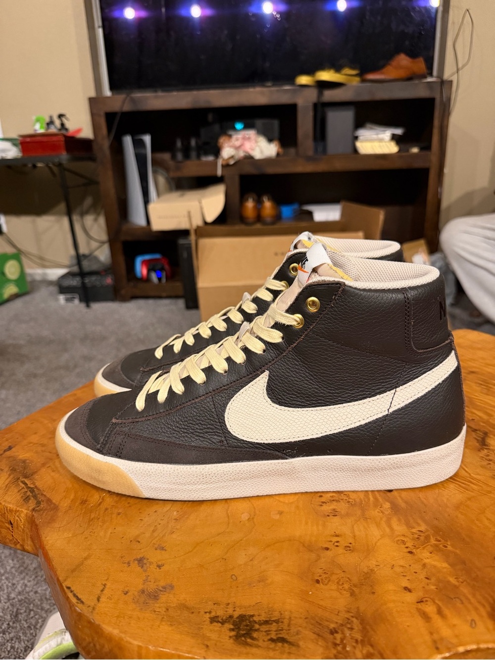 Nike Blazer Mid 77 Orewood Brown Men's Size 12 / Women's Size 13.5 (DC1706-200)